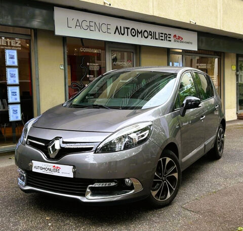 Annonce voiture Renault Scénic III 9490 €