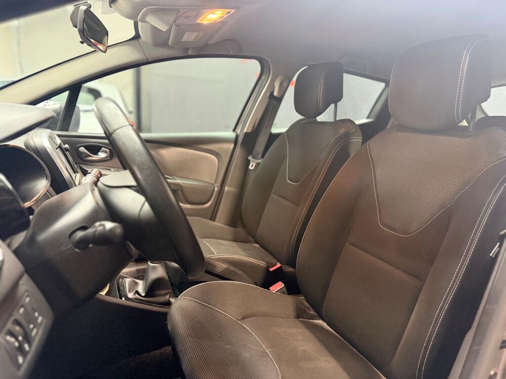 Clio Business 2015 occasion 78680 &Eacute;p&ocirc;ne