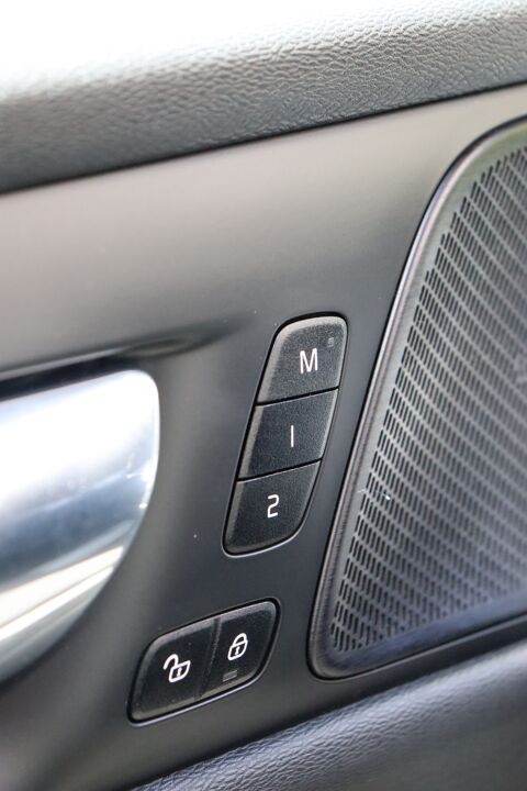 V60 D3 150 R-Design BVM (Harman & Kardon, Kit distribution &agrave; jou 2020 occasion 88000 &Eacute;pinal