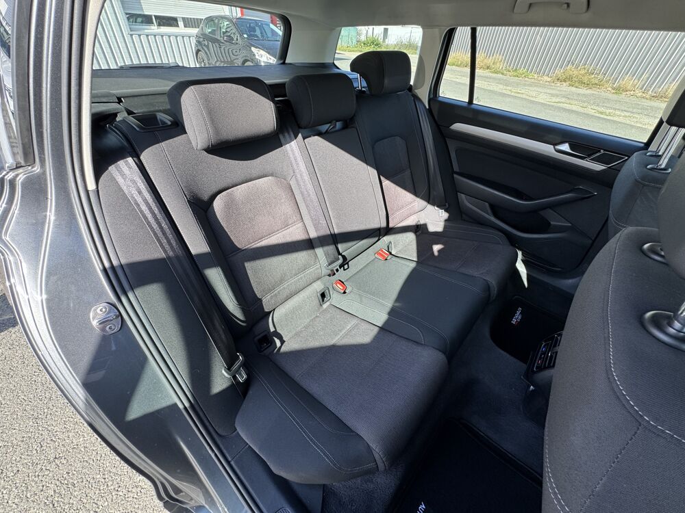 Passat SW 1.6 TDI 120 DSG7 CONFORTLINE | CAMERA / REGULATEUR ADAPTA 2017 occasion 44860 Pont-Saint-Martin