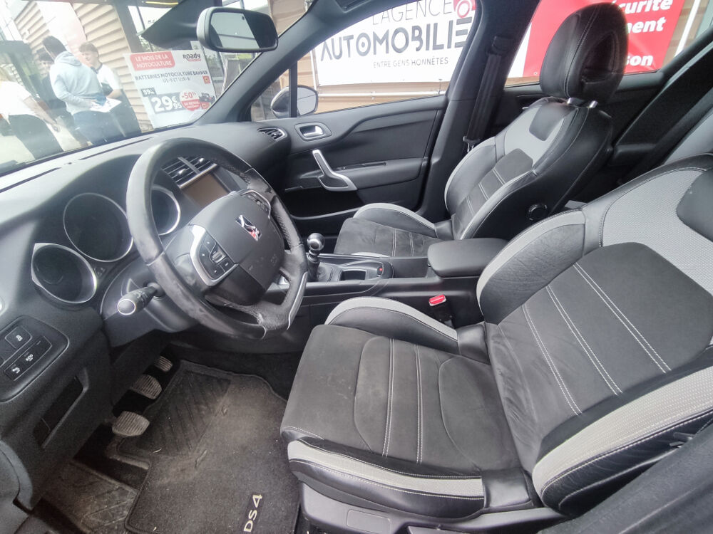 DS4 BLUEHDI SOCHIC START-STOP 2017 occasion 27500 Pont-Audemer