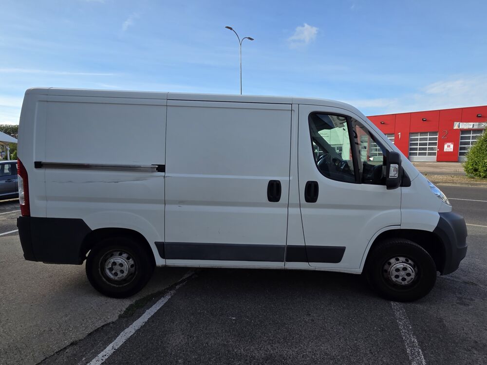 Boxer Fg 330 L1H1 2.2 HDi 110 FAP Confort GARANTIE 12 MOIS 2013 occasion 71300 Montceau-les-Mines