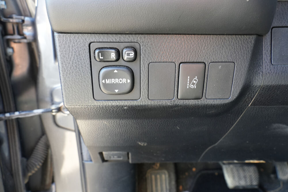 RAV 4 IV (2) HYBRIDE 2.5 l 197 AWD DYNAMIC EDITION BUSINESS 2018 occasion 01000 Saint-Denis-l&egrave;s-Bourg
