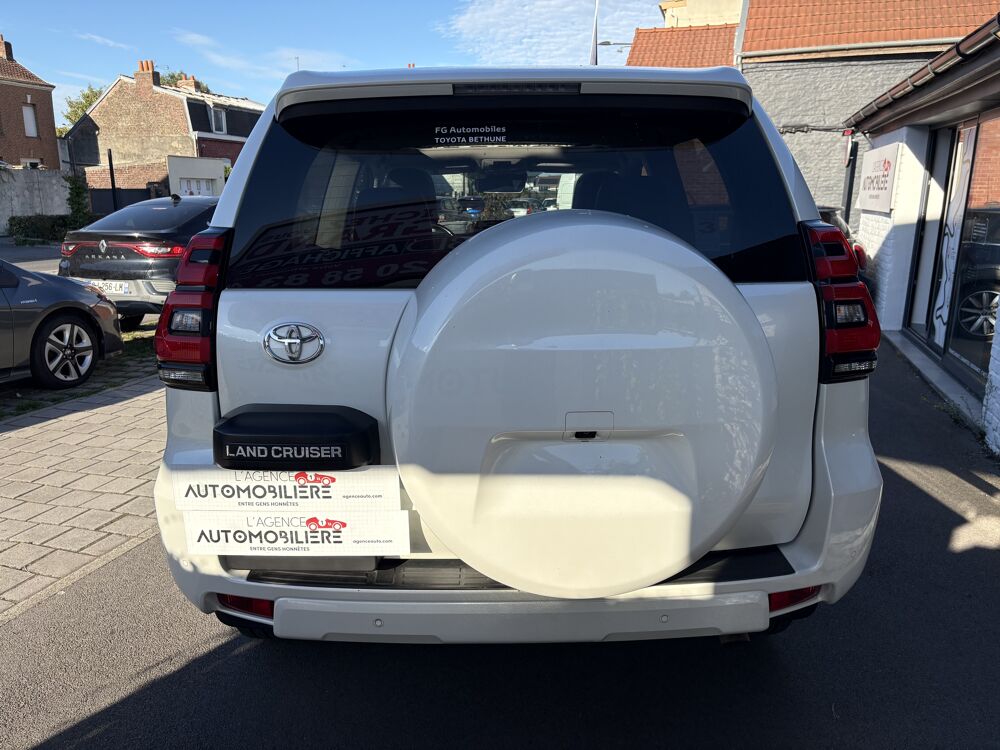 Land Cruiser 177 D-4d Lounge Bva 3p 2 Places GARANTIE RELAX 2020 occasion 59300 Valenciennes