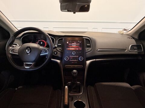 M&eacute;gane IV 1.5 DCI 110 ENERGY ZEN / ATTELAGE 2016 occasion 27620 Gasny