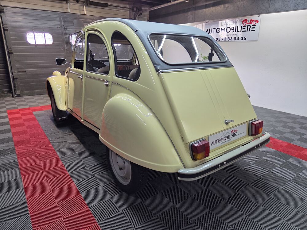 2 CV - Dyane 2 CV 4 Sp&eacute;cial enti&egrave;rement restaur&eacute;e 1979 occasion 71300 Montceau-les-Mines