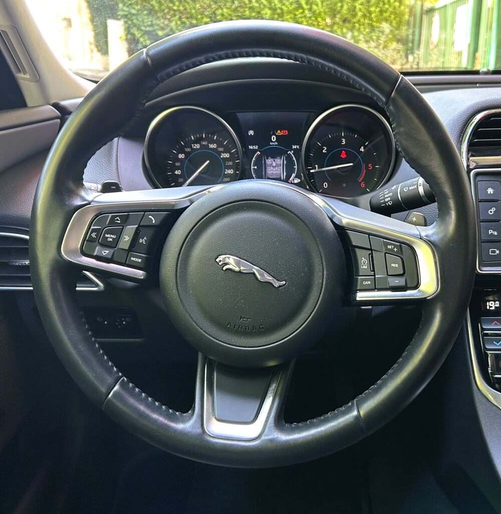 XE 2.0D E-PERFORMANCE 163 8CV PRESTIGE AUTO 2018 occasion 92370 Chaville