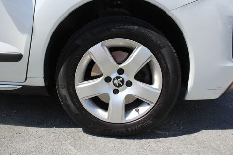 3008 Phase 2 -1.6 THP 156 CH BVM6 Allure 9Cv *PREMI&Egrave;RE MAIN - DE 2014 occasion 70000 Vesoul