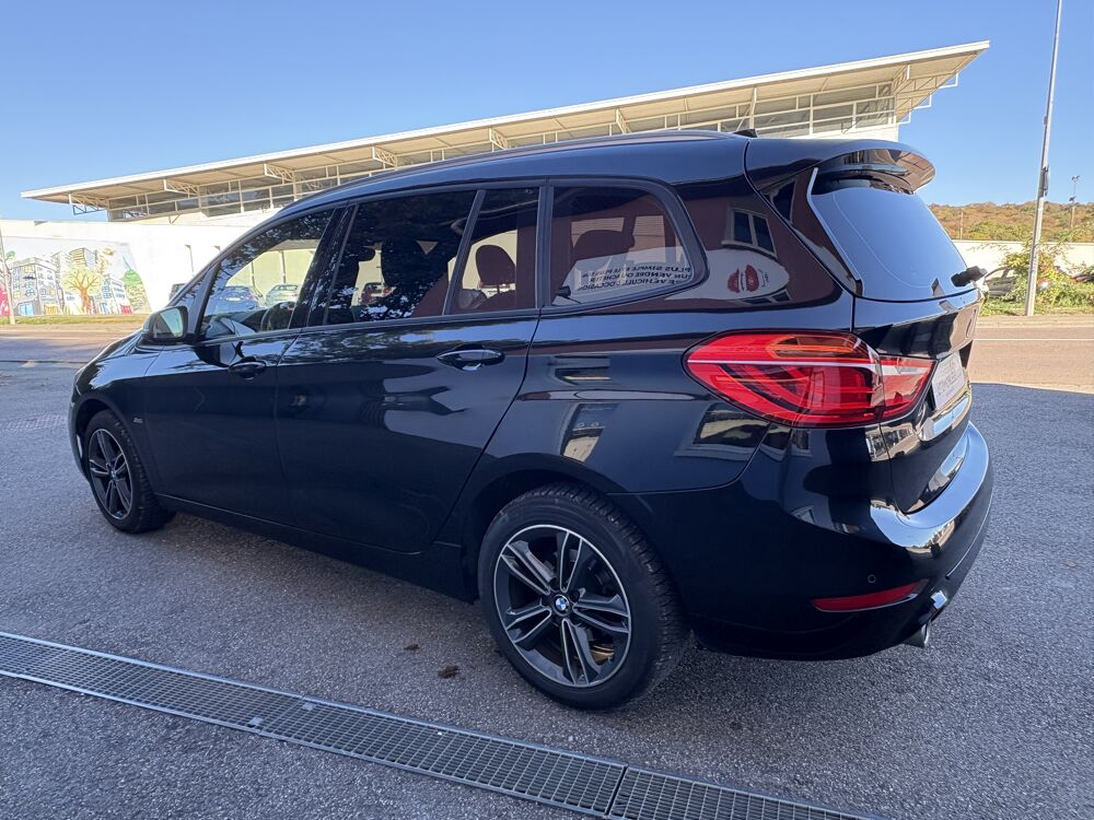 Serie 2 218dA 150ch BVA Sport Line 7 places 2018 occasion 90400 Danjoutin