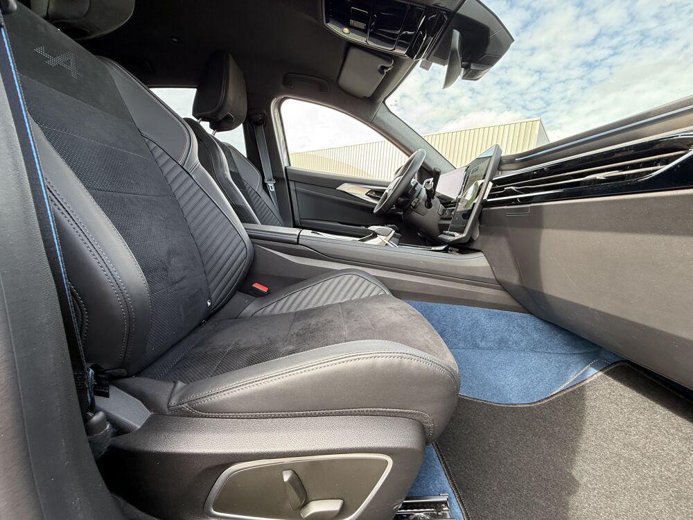 Rafale 1.2 HYPER HYBRID E-TECH 4X4 300 ATELIER ALPINE 2024 occasion 44860 Pont-Saint-Martin