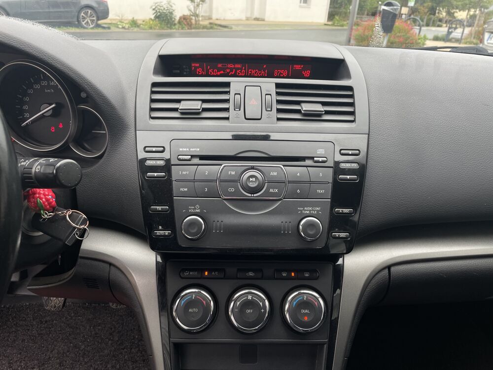 Mazda6 II 2.2 MZR-CD 129 cv - El&eacute;gance - Suivi Mazda 2010 occasion 49124 Saint-Barth&eacute;lemy-d'Anjou