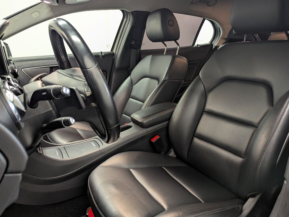 Classe GLA 200 CDI SENSATION 2014 occasion 95800 Cergy