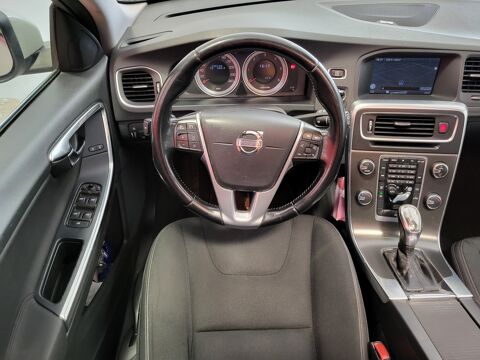 V60 VOLVO D4 2.0 163 BVA MOMENTUM + TOIT OUVRANT 2012 occasion 37170 Chambray-l&egrave;s-Tours