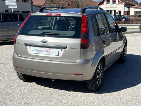 Ford Fiesta 1.4 tdci 68ch carnet 2003 occasion Pontarlier 25300