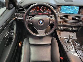 S&eacute;rie 5 525D 218 CH XDRIVE BVA LUXURY + TOIT OUVRANT + ATTELAGE AMOV 2013 occasion 37170 Chambray-l&egrave;s-Tours