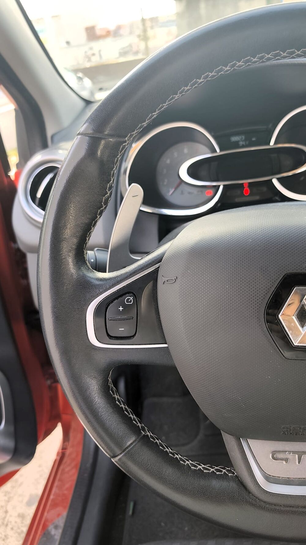 Clio IV TCE 120 GT BVA 2014 occasion 34160 Castries
