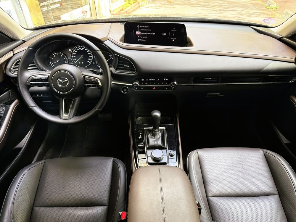 CX-30 2.0L E-SKYACTIV X M HYBRID 186 4X2 TAKUMI BVA6 - GARANTIE CO 2025 occasion 92370 Chaville