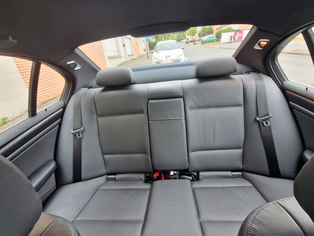 S&eacute;rie 3 (E46) 320i Pack luxe excellent &eacute;tat 2003 occasion 80480 Salou&euml;l