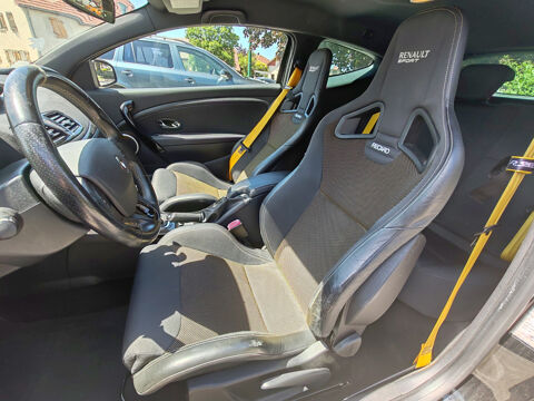 M&eacute;gane III RS Phase 2 Coup&eacute; 2.0 T 16V 265 cv 2012 occasion 25300 Pontarlier