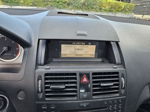 Classe C (W204) 200 CDI 2.2 16V 136 CH ( Radar Avant / Arri&egrave;re - Blue 2008 occasion 25400 Audincourt