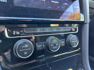 Golf 1.6 TDI 115 CONNECT // DISTRI OK // CARPLAY // ENT &agrave; JOUR 2019 occasion 34160 Castries