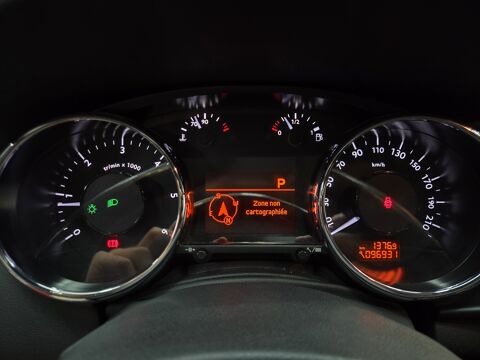 3008 1.6 HDi 120ch Crossway Automatique GARANTIE 12 MOIS 2016 occasion 71300 Montceau-les-Mines