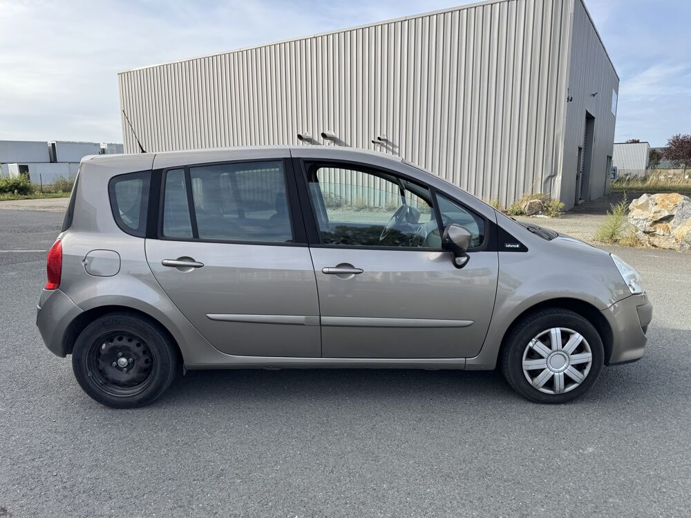 Grand Modus 1.5 DCI 85 ECO2 LAFUMA | DISTRIBUTION OK 02/2022 | CLIM | GA 2009 occasion 44860 Pont-Saint-Martin
