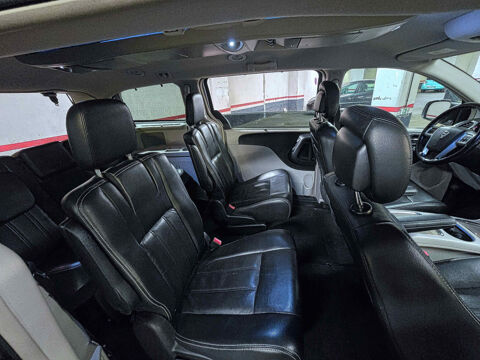 VOYAGER 2.8 Multijet Diesel 163ch GOLD BVA6 7 Places 2011 occasion 69008 Lyon