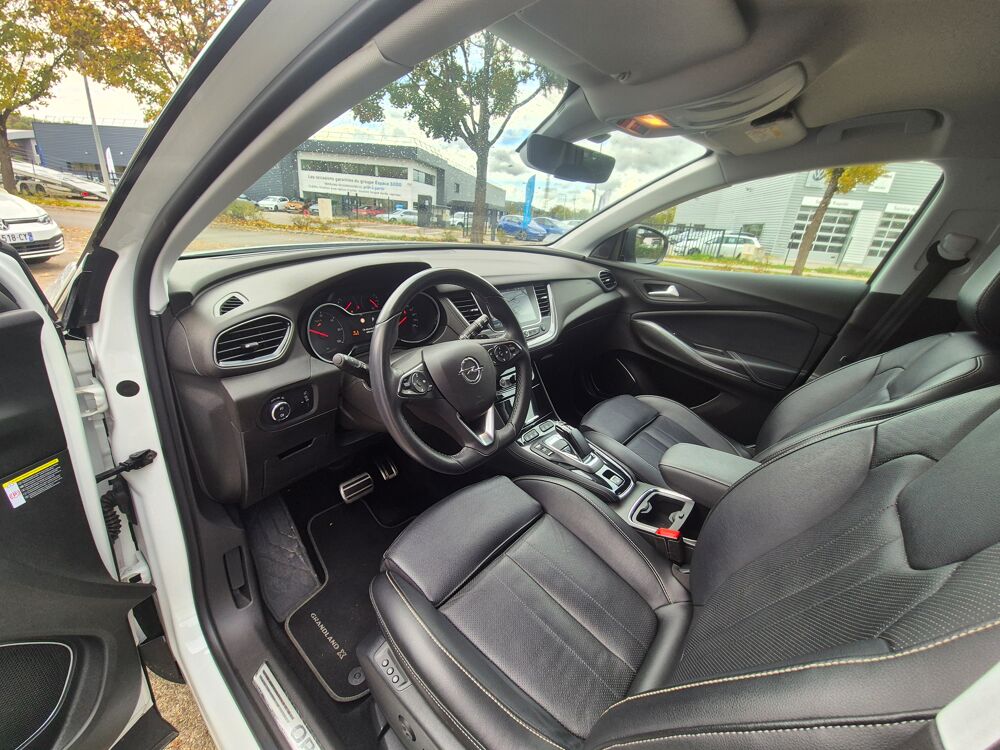 Grandland x X 1.6 i 16V 300 PHEV 4x4 EAT8 S&S 200 cv Bo&icirc;te auto ULTIMATE 2020 occasion 25400 Audincourt