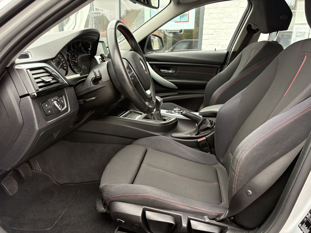 S&eacute;rie 3 (f30) 318d 136ch Sport (81900kms V&eacute;rifi&eacute;) 2015 occasion 59300 Valenciennes