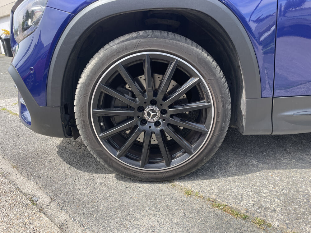 GLB 220 d 2.0 d 4MATIC 8G-TRONIC 190 cv AMG LINE 7 places - Toit 2020 occasion 49124 Saint-Barth&eacute;lemy-d'Anjou