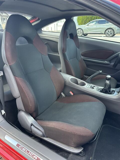 Celica 1.8 VVT-i 143ch 2000 occasion 88100 Sainte-Marguerite