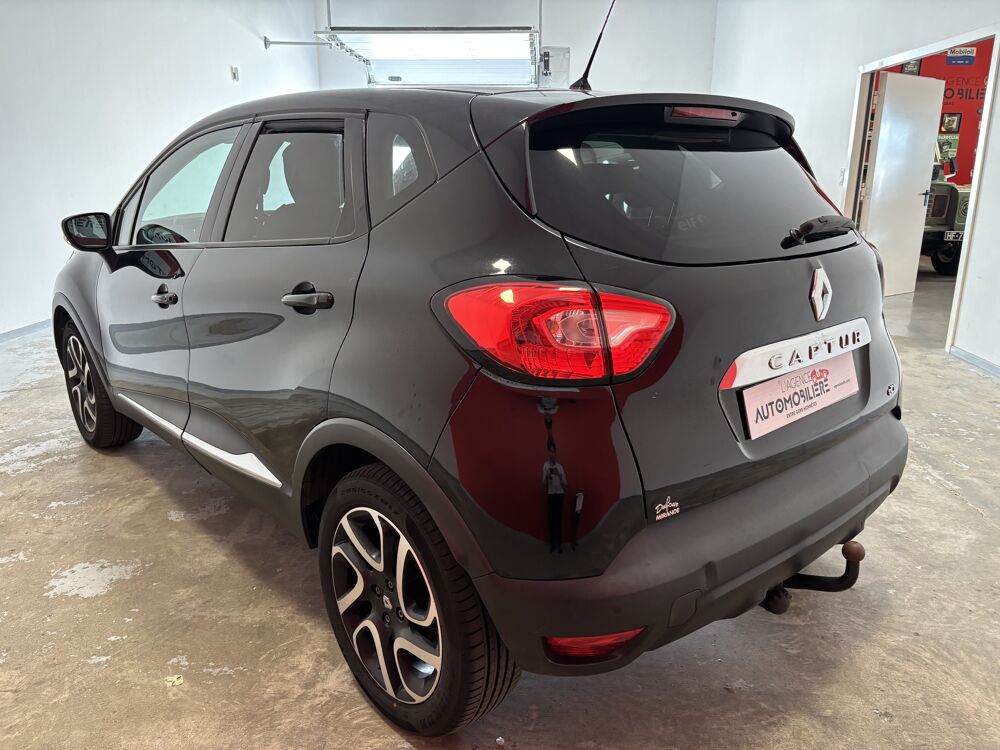 Captur RENAULT CAPTUR 1.5 DCI 90 ENERGY INTENS + ATTELAGE 2013 occasion 37170 Chambray-l&egrave;s-Tours