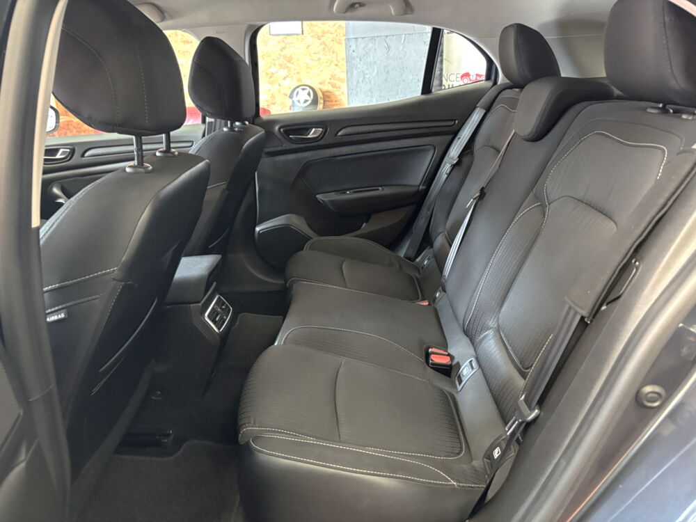 M&eacute;gane 1L5 DCI 110CH finition Energy Business 2018 occasion 59640 Dunkerque