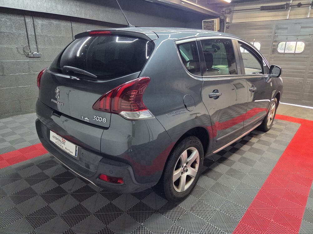 3008 (2) 1.6 BlueHDi 120ch Crossway EAT6 2015 occasion 71300 Montceau-les-Mines