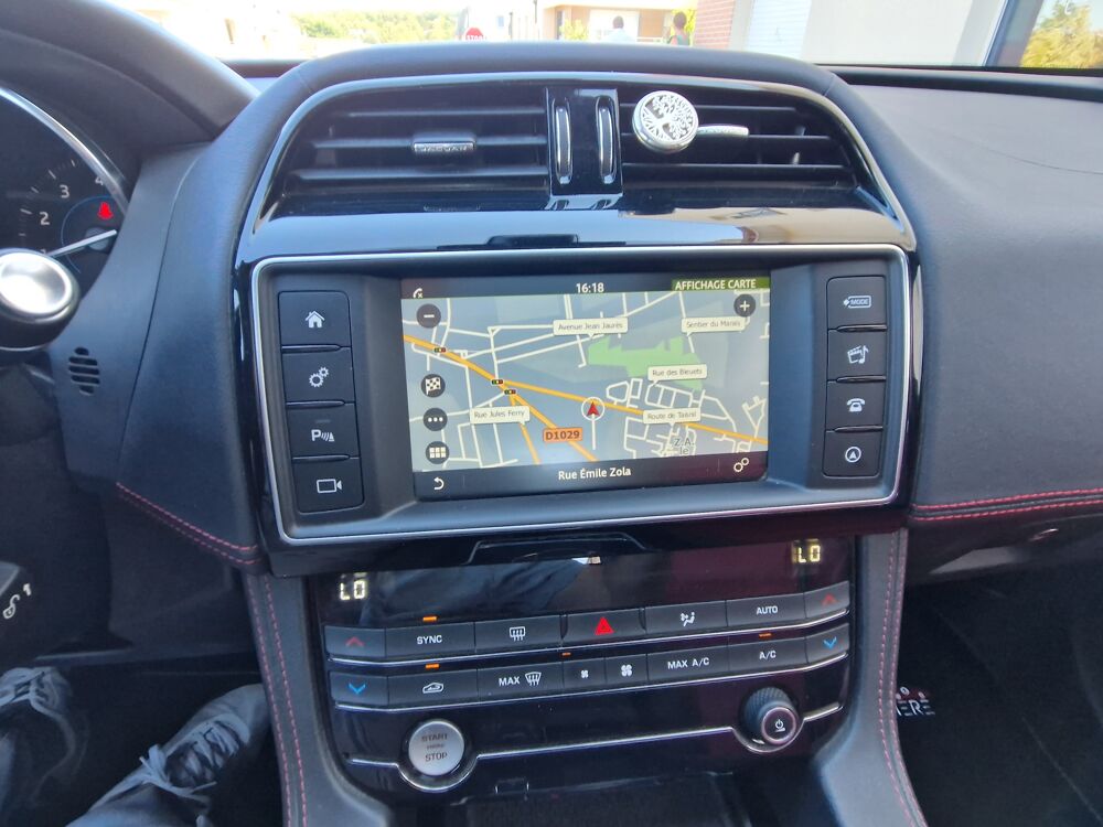 F-PACE 2.0 250 15CV R-SPORT 4X4 BVA 2018 occasion 80480 Salou&euml;l