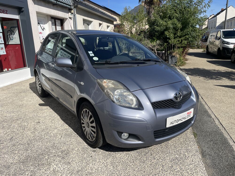 Yaris 1.4 D4-D 90 cv Confort - Attelage Chaine de distribution 2011 occasion 49124 Saint-Barth&eacute;lemy-d'Anjou