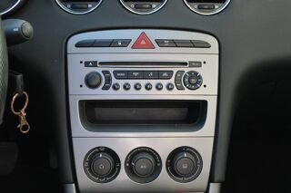 308 GENERATION-I CC 1.6 VTI 120 SPORT ( Moteur &agrave; cha&icirc;ne, Clim .. 2010 occasion 34200 S&egrave;te