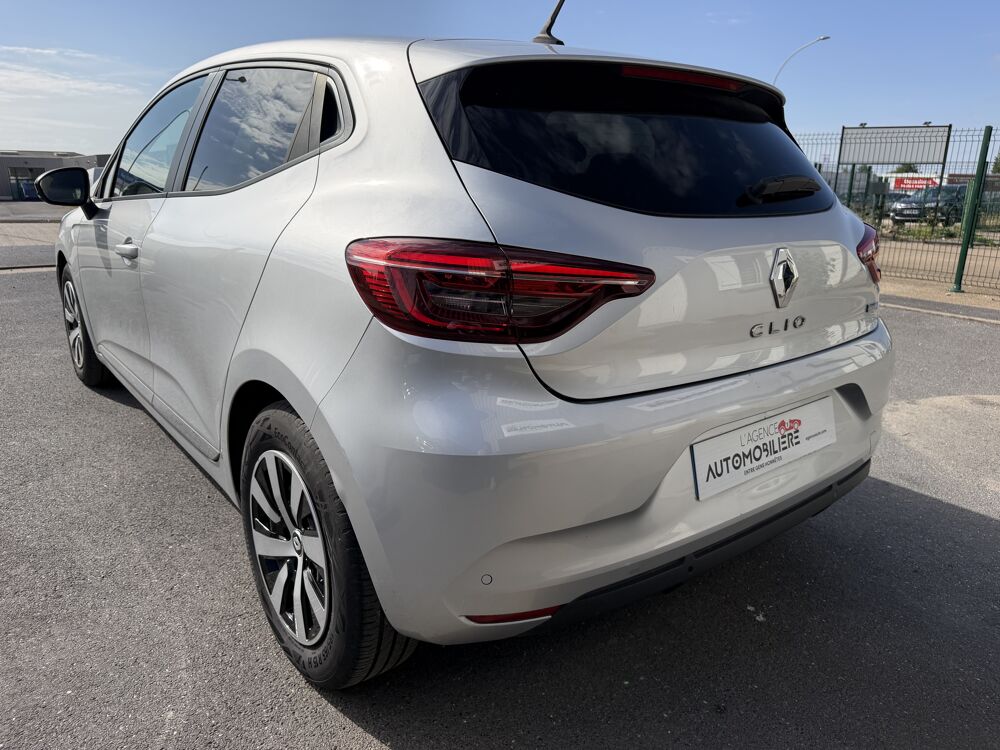 Clio 1.6 i 16V Hybrid 143 cv 2022 occasion 51000 Ch&acirc;lons-en-Champagne