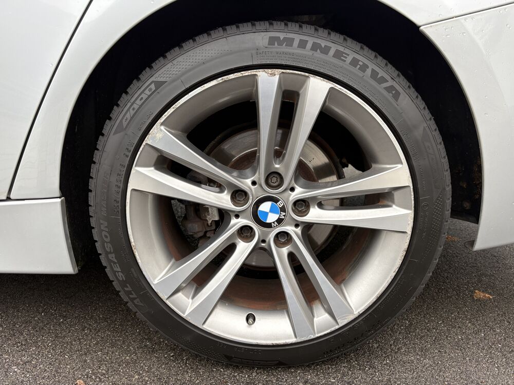 S&eacute;rie 3 (f30) 318d 136ch Sport (81900kms V&eacute;rifi&eacute;) 2015 occasion 59300 Valenciennes