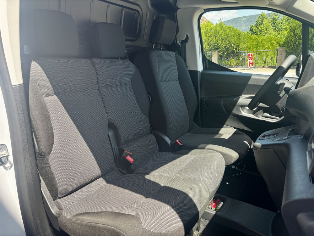 Proace L1 1.5 D-4D 131 ch Business 2024 occasion 88100 Sainte-Marguerite
