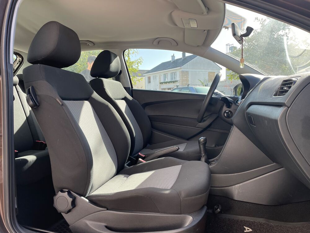 Polo Volkswagen V 1.6 TDI 90 cv - Confortline 2012 occasion 49124 Saint-Barth&eacute;lemy-d'Anjou