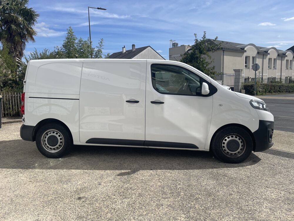 Jumpy III M 1.6 BlueHDi 115 cv - 8790€ HT - Business - 2&egrave;me main - 2017 occasion 49124 Saint-Barth&eacute;lemy-d'Anjou
