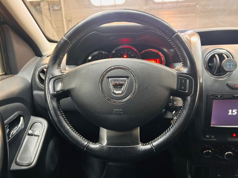 Duster 1.5 dCi 110 cv - Finition Laur&eacute;ate – 149 500 km – SUV Diesel 2015 occasion 71300 Montceau-les-Mines