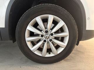 Tiguan (2) 2.0 TDI 140 FAP BLUEMOTION TECHNOLOGY SPORTLINE + ATTELA 2012 occasion 27620 Gasny