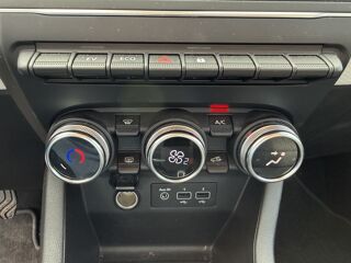 Clio 1.6 i 16V Hybrid 143 cv 2022 occasion 51000 Ch&acirc;lons-en-Champagne