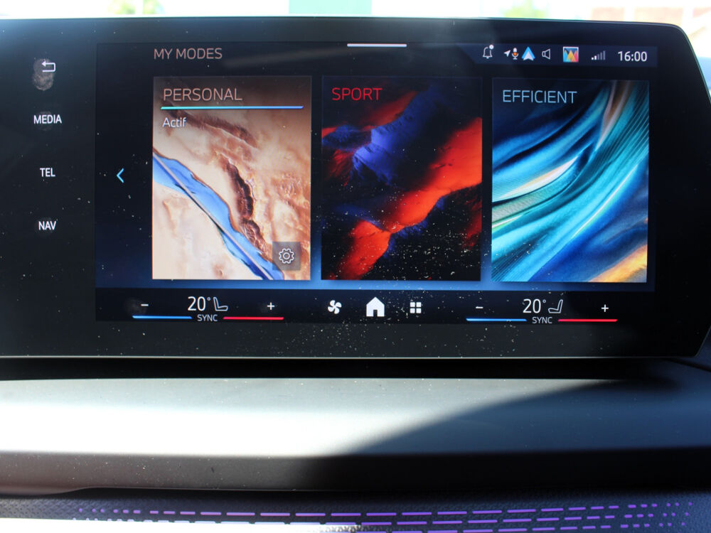 S&eacute;rie 1 123 xDriveA 218 CH DKG7 M Sport *TOIT NOIR OUVRANT PANORAMIQ 2024 occasion 70000 Vesoul