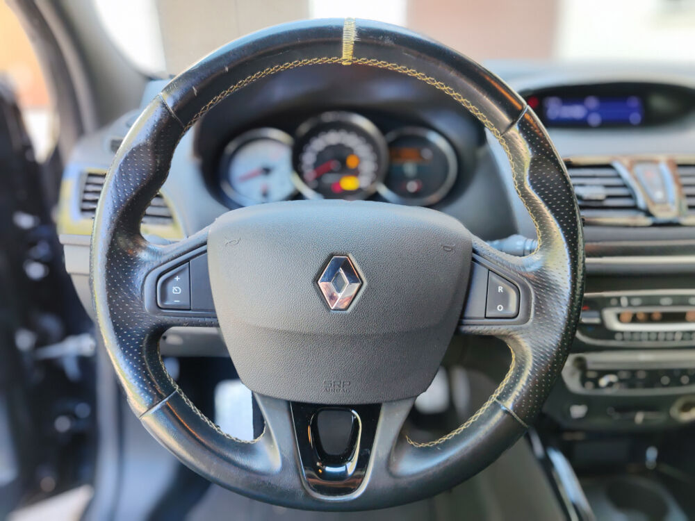M&eacute;gane III RS Phase 2 Coup&eacute; 2.0 T 16V 265 cv 2012 occasion 25300 Pontarlier