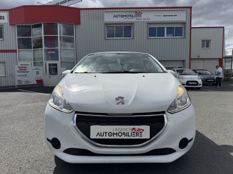 208 1.2 E-VTI 82 ETG5 ACTIVE | BOITE AUTO | DISTRIBUTION OK 10/2 2014 occasion 44860 Pont-Saint-Martin