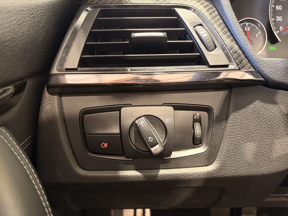 M4 (F83) 431 M DKG7 + VOLANT M PERFORMANCE 2015 occasion 27620 Gasny